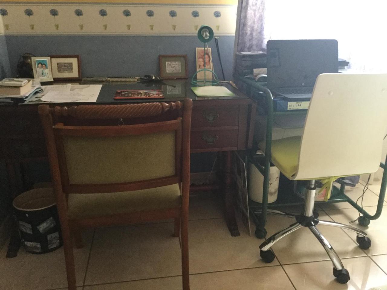 Chambre Et Piece Confort La Possession Εξωτερικό φωτογραφία