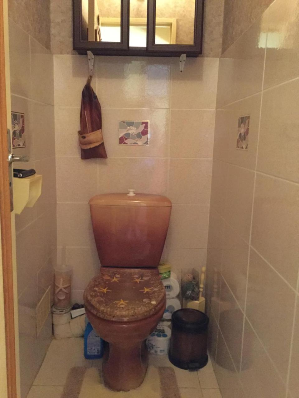 Chambre Et Piece Confort La Possession Εξωτερικό φωτογραφία